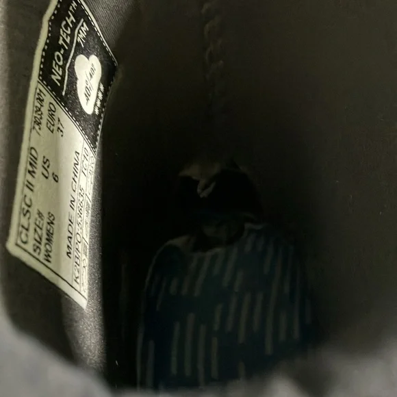 Bogs Classic II Mid Rain Boots - Picture 8 of 11